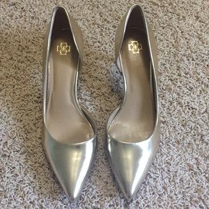 Ann Taylor Gold Kitten Heels